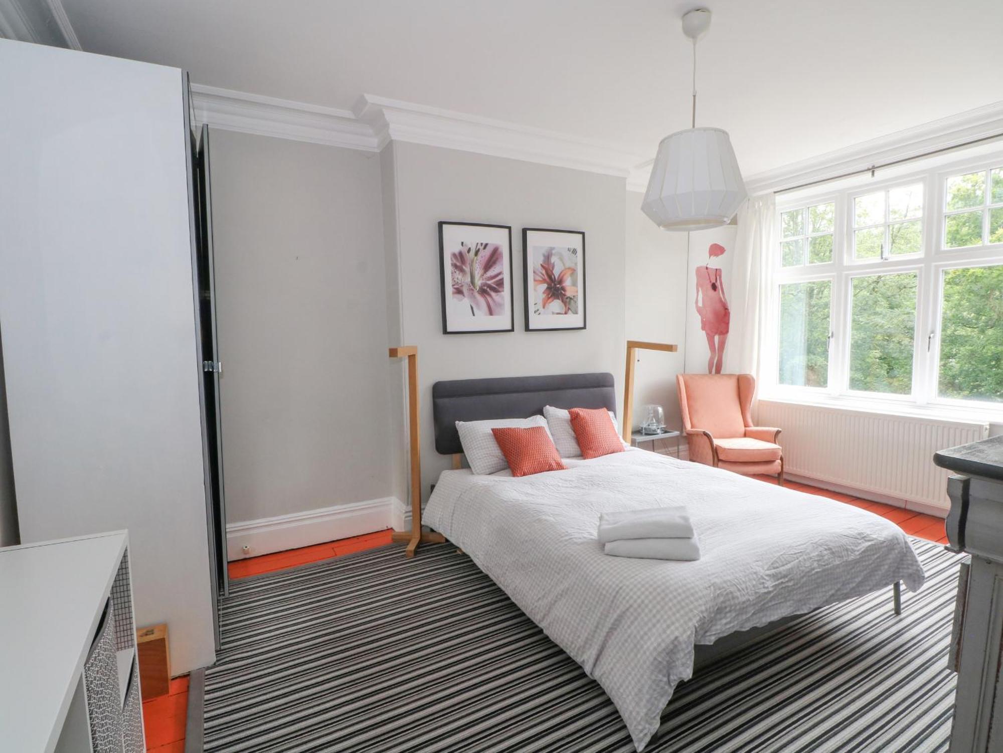 56 Riverdale Road Holiday home
